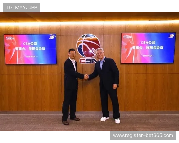 姆巴佩,假摔,质疑引热议,威尼斯人集团,威尼斯人官方网站