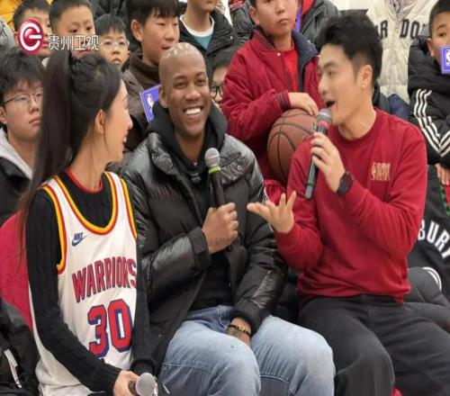 富勒姆对利,物浦握手言,博比,威尼斯人集团,威尼斯人官方网站