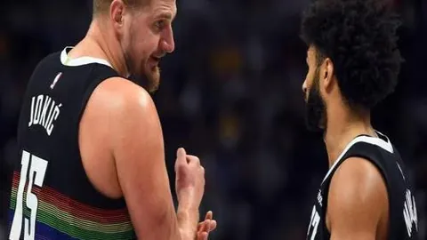 国足决战在即，莲花球场见证中国红盛放